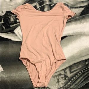 Short sleeve bodysuit